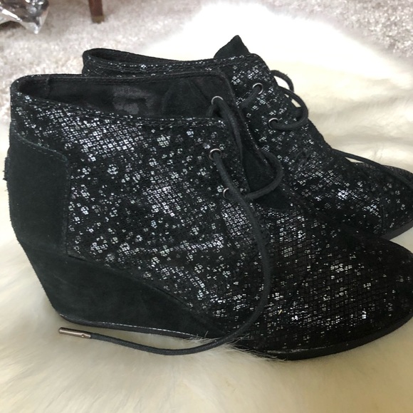COPY - - Tom’s Black Glitter Booties, 8 Women’s - Picture 2 of 8